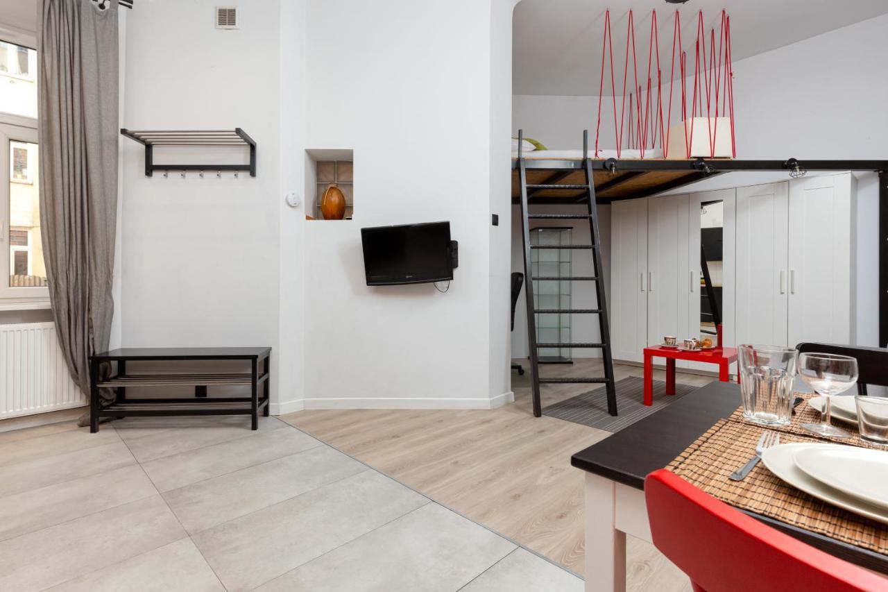 Butas Downtown Studio Poznanska By Renters Warsaw